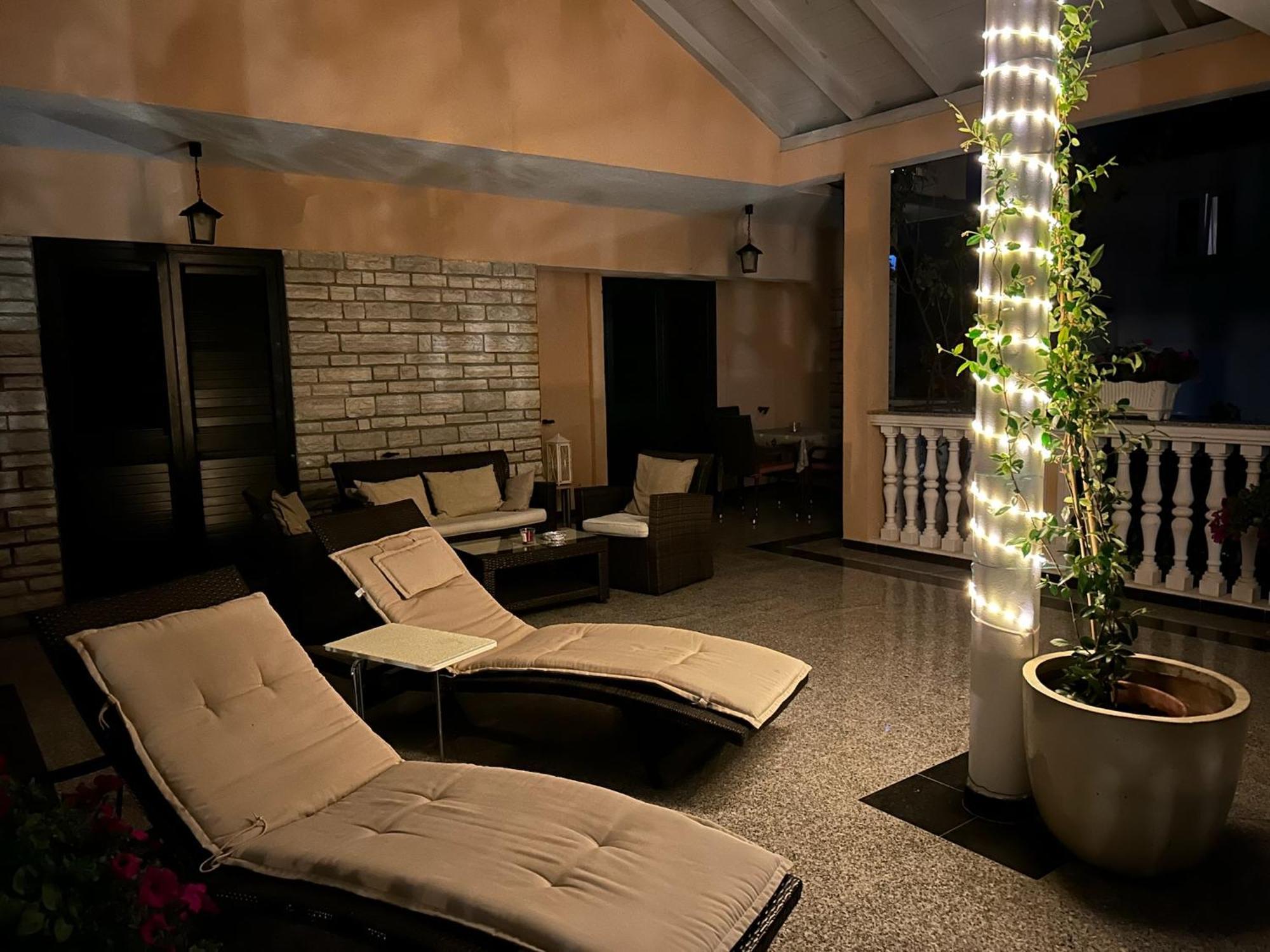 Holiday Home Villa Romantica Свети-Филип-и-Яков Экстерьер фото