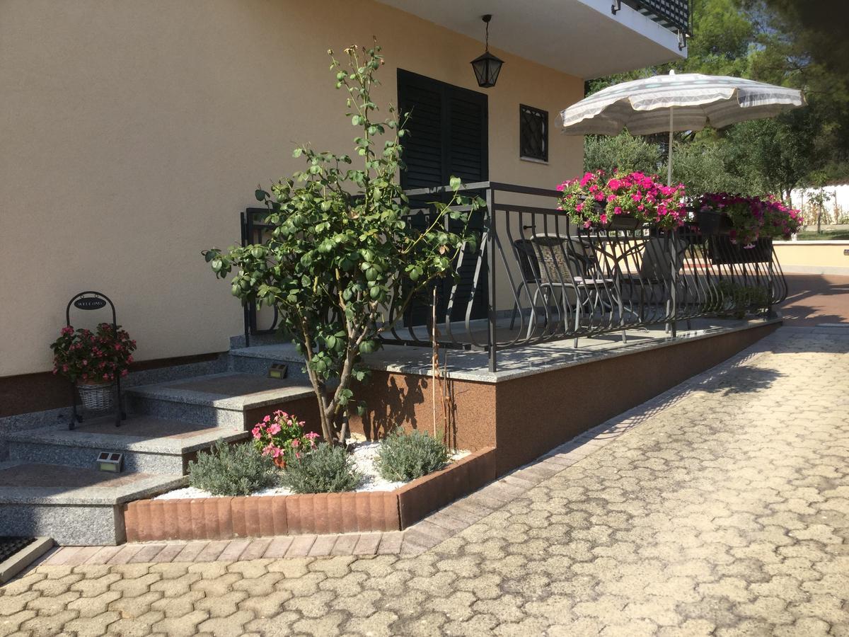 Holiday Home Villa Romantica Свети-Филип-и-Яков Экстерьер фото